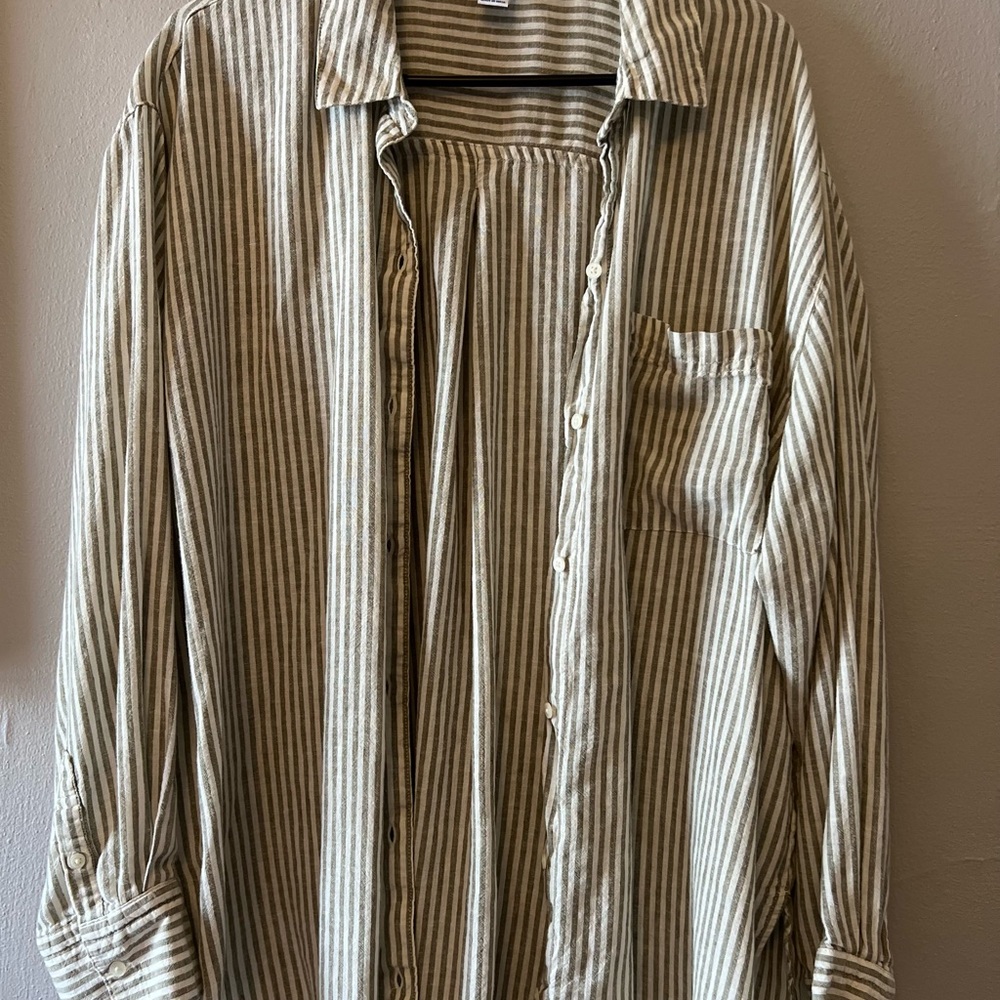 New Striped Button Top